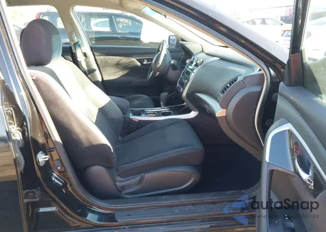 2013 Nissan Altima 2.5 S z USA, uszkodzony, nr VIN 1N4AL3AP8DC172859